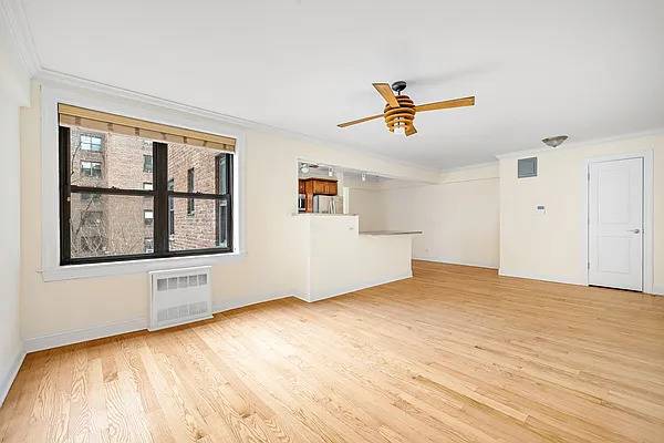 Manhattan, NY 10040,273 Bennett Avenue #5-G