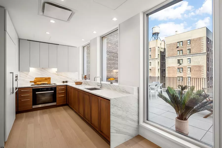 212 W 93RD Street #7A, Manhattan, NY 10025