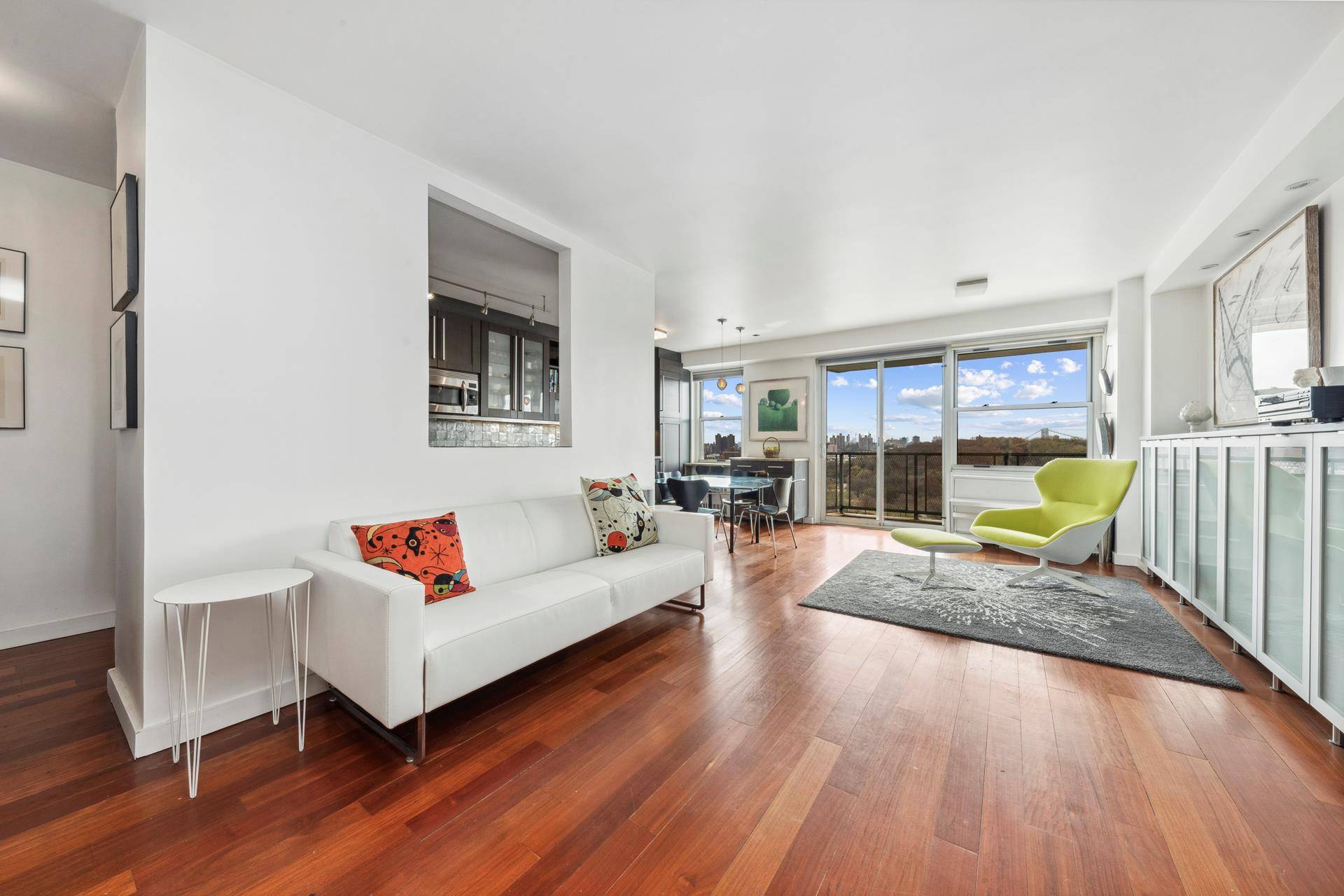 Bronx, NY 10463,2400 JOHNSON Avenue #10C