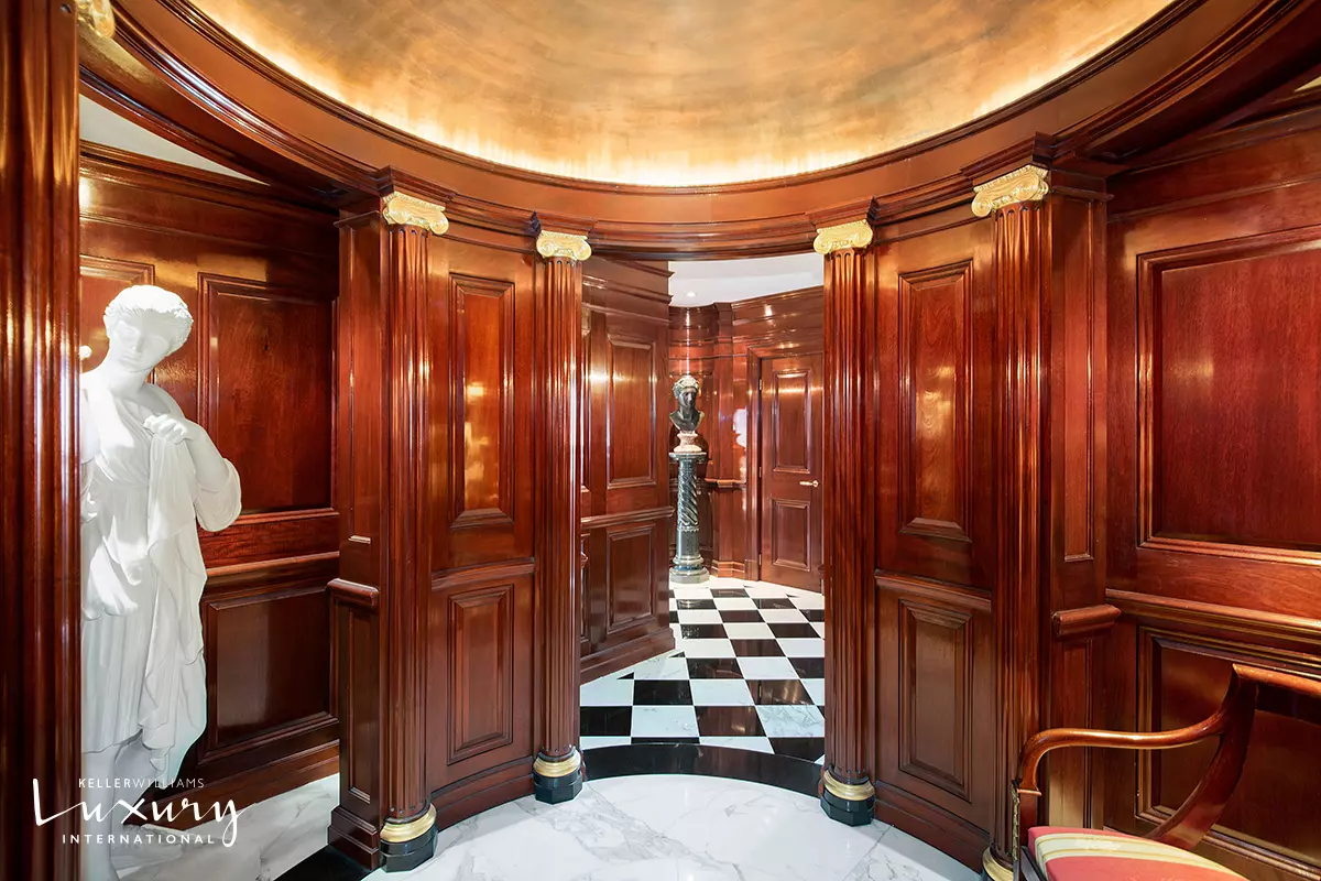 Manhattan, NY 10022,721 Fifth Avenue #Apt. 54J