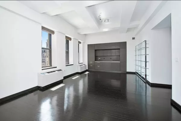 20 Pine Street #3304, Manhattan, NY 10005