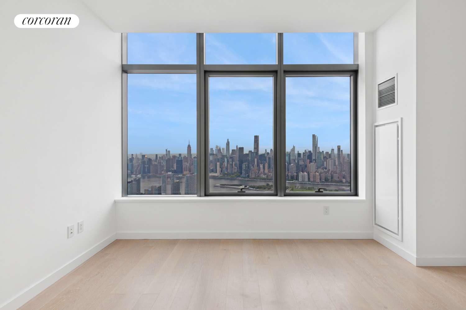 3 COURT Square #PH409, Queens, NY 11101