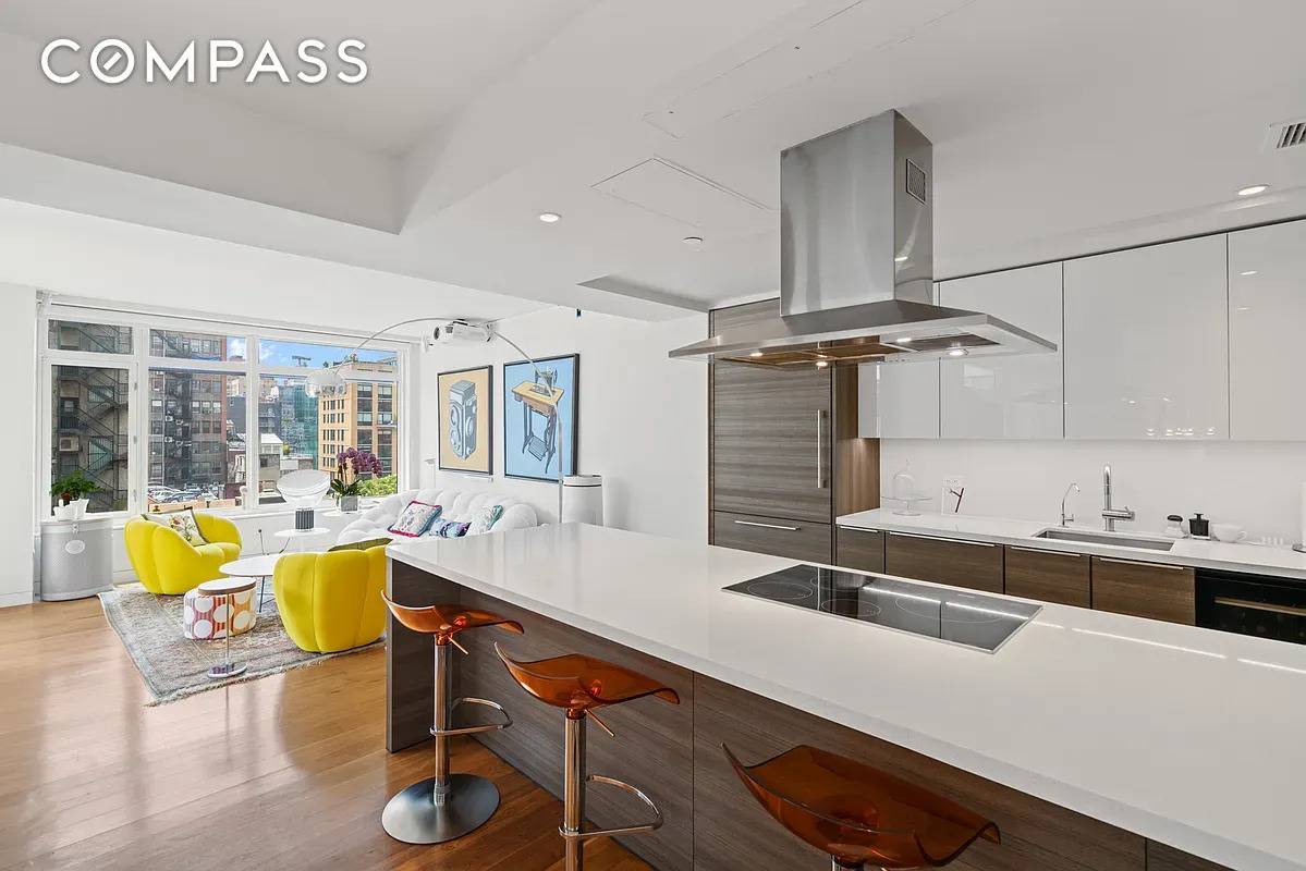 Manhattan, NY 10011,151 W 21st Street #10A