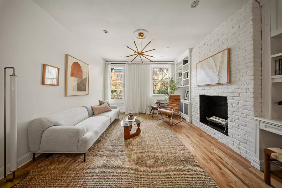 514 E 11TH Street #2A, Manhattan, NY 10009