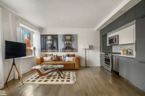 432 W 52ND Street #7H, Manhattan, NY 10019