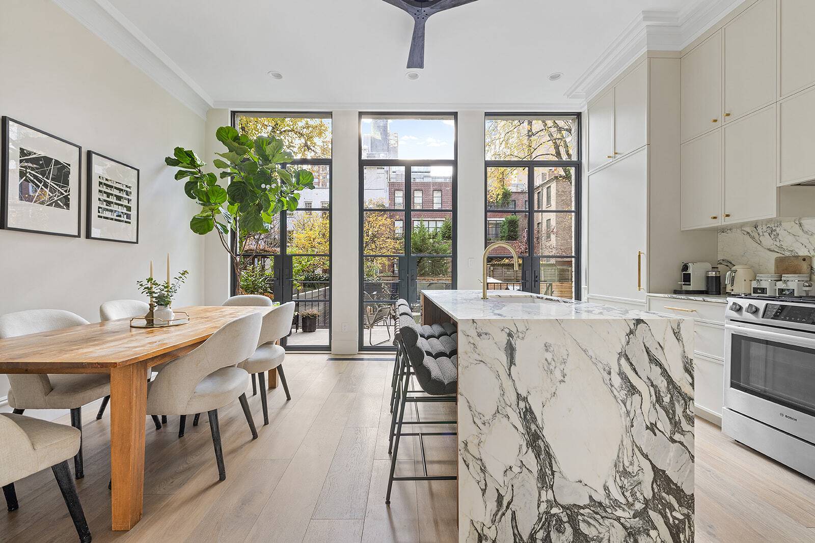 Manhattan, NY 10014,42 King Street #Duplex