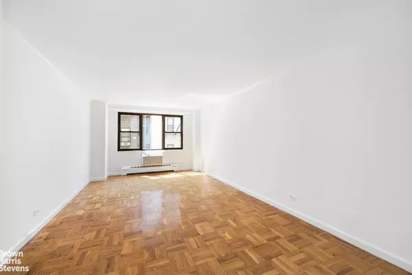 Manhattan, NY 10003,230 E 15TH Street #5J