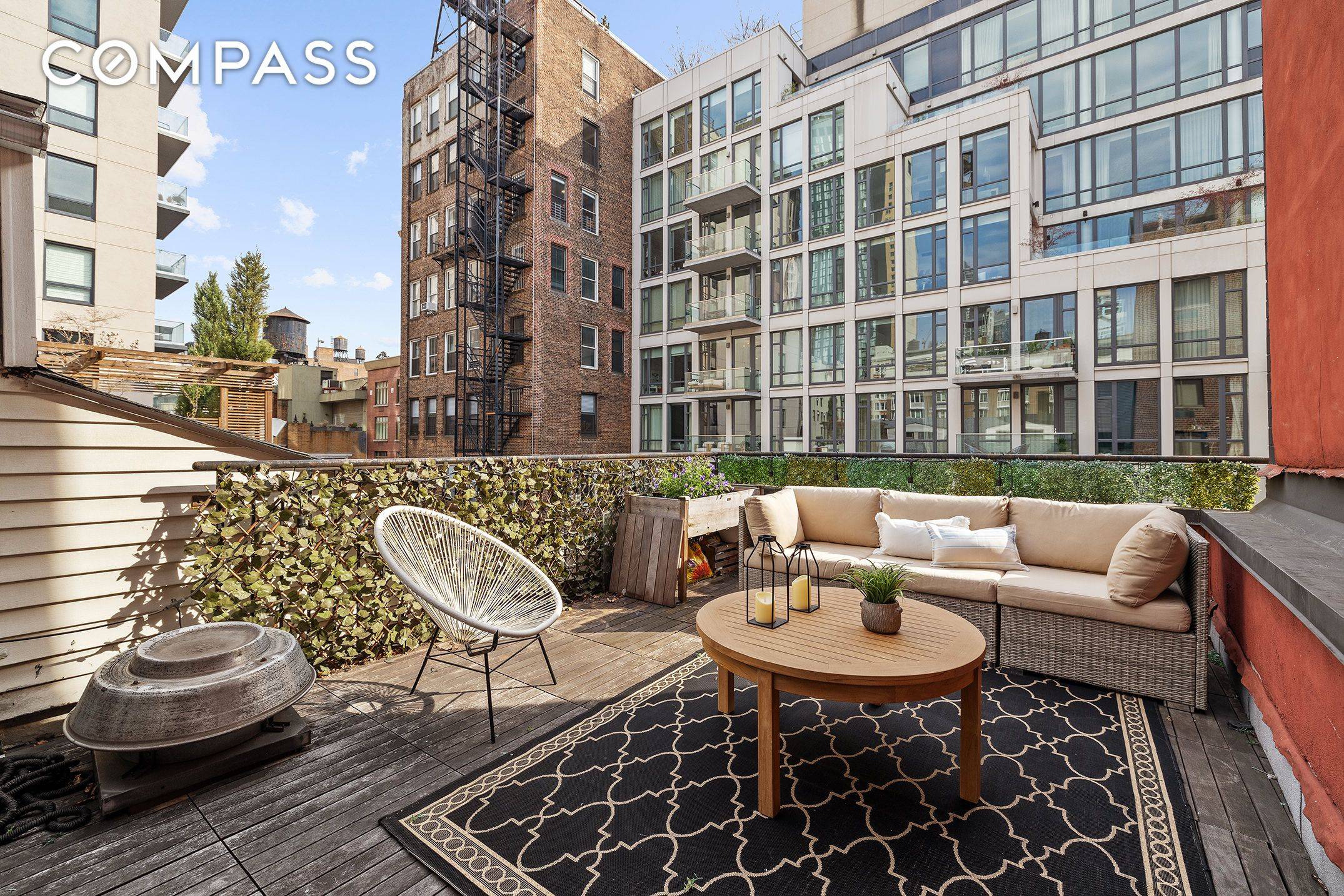 Manhattan, NY 10011,136-140 W 23rd Street #PHD
