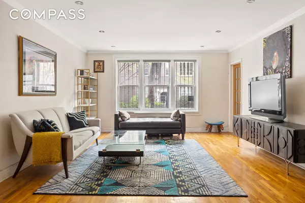 Queens, NY 11372,79-10 34th Avenue #2G