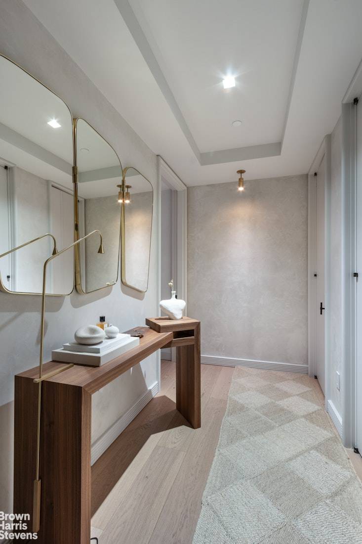 Manhattan, NY 10014,111 LEROY Street #3C/D