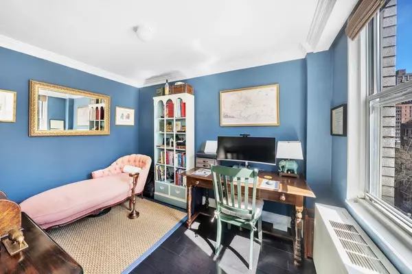 Manhattan, NY 10021,207 E 74th Street #7F