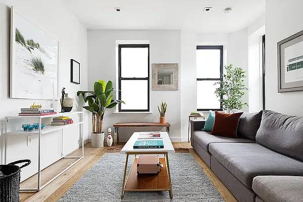 915 St Johns Place #8, Brooklyn, NY 11216