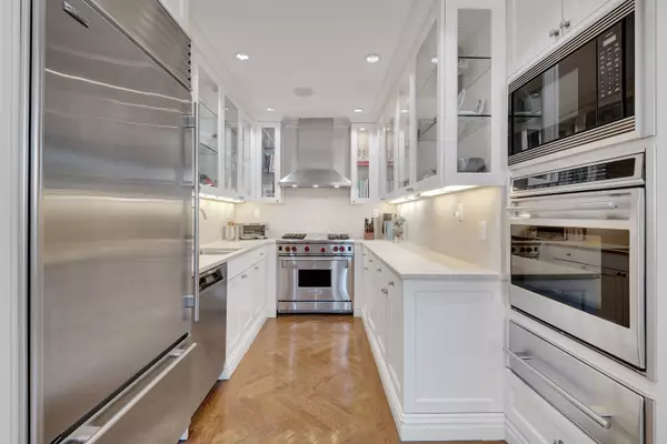 Manhattan, NY 10065,167 E 61st Street #10C11C