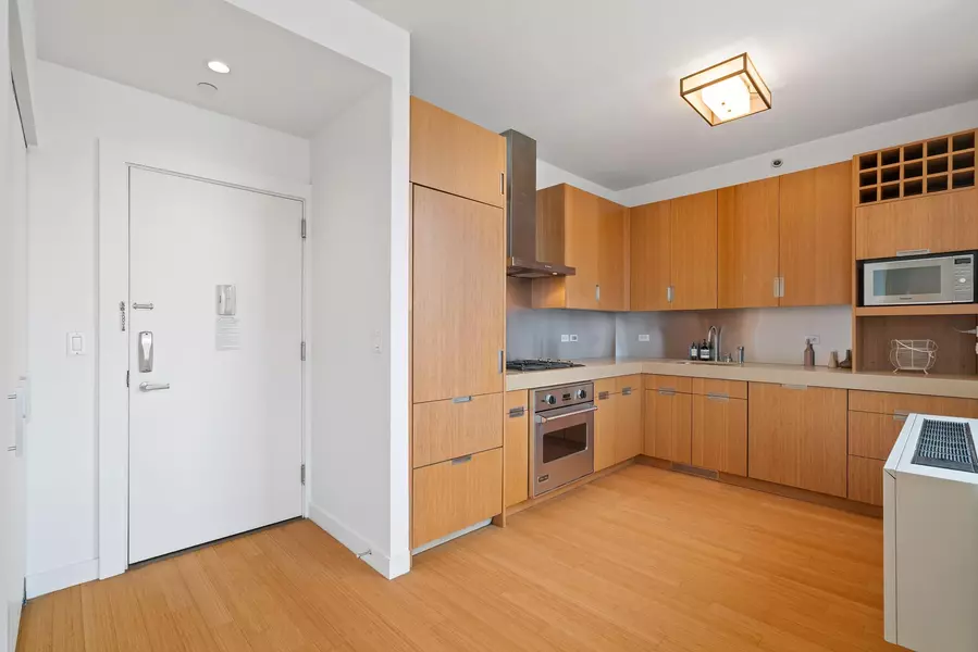 450 W 17th Street #1910, Manhattan, NY 10011