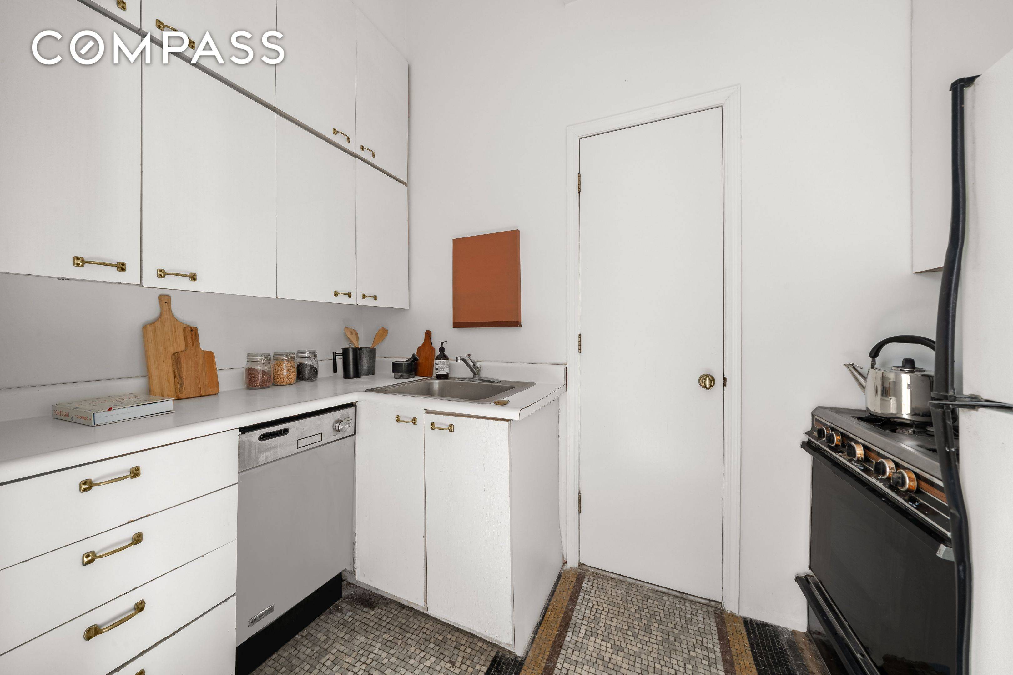 Manhattan, NY 10003,874 Broadway #907