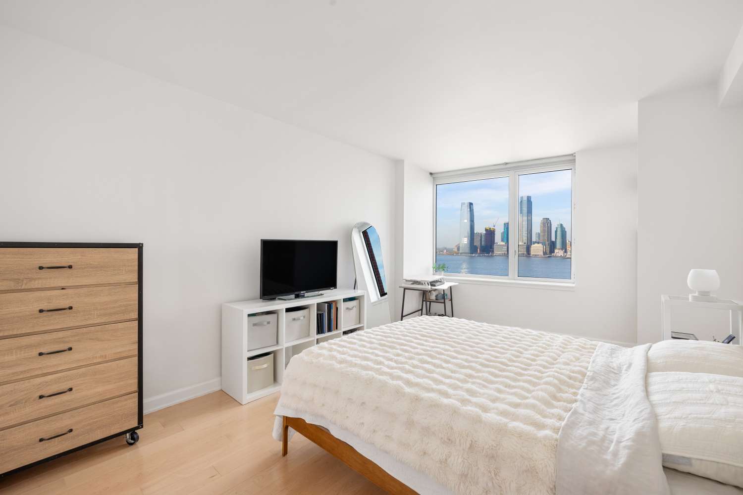 Manhattan, NY 10282,20 RIVER Terrace #11L