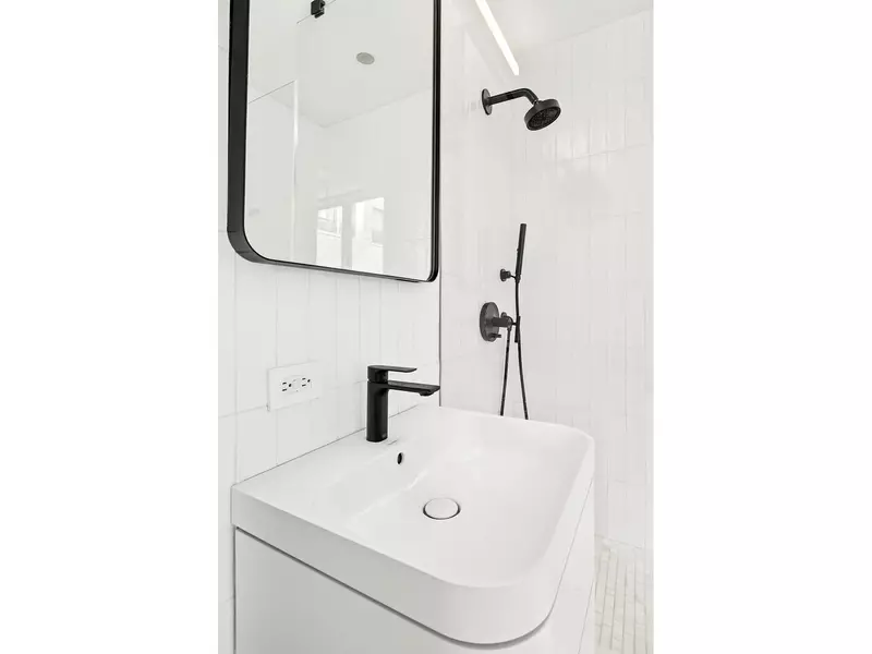 432 W 52ND Street #2B, Manhattan, NY 10019