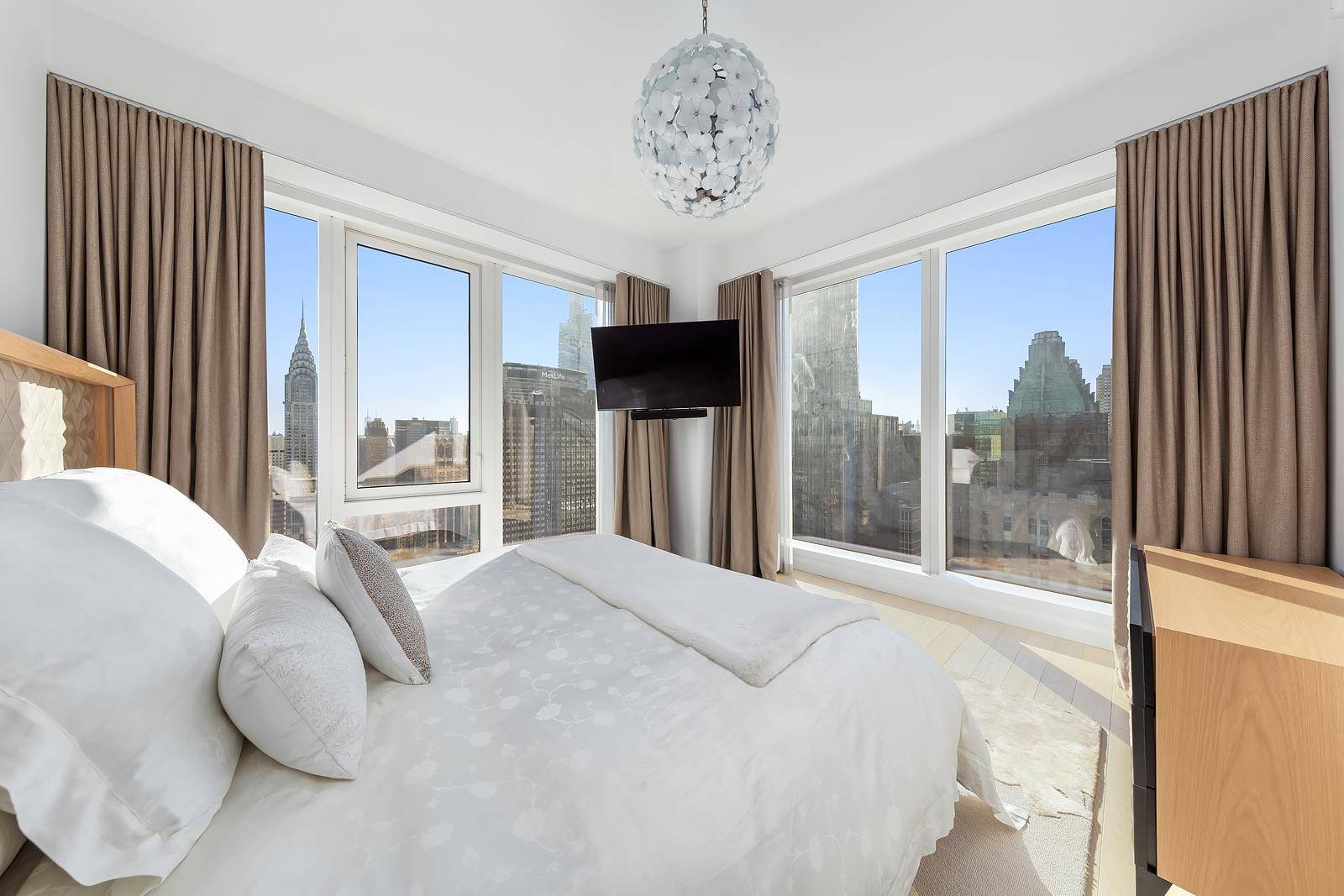Manhattan, NY 10022,138 E 50TH Street #53