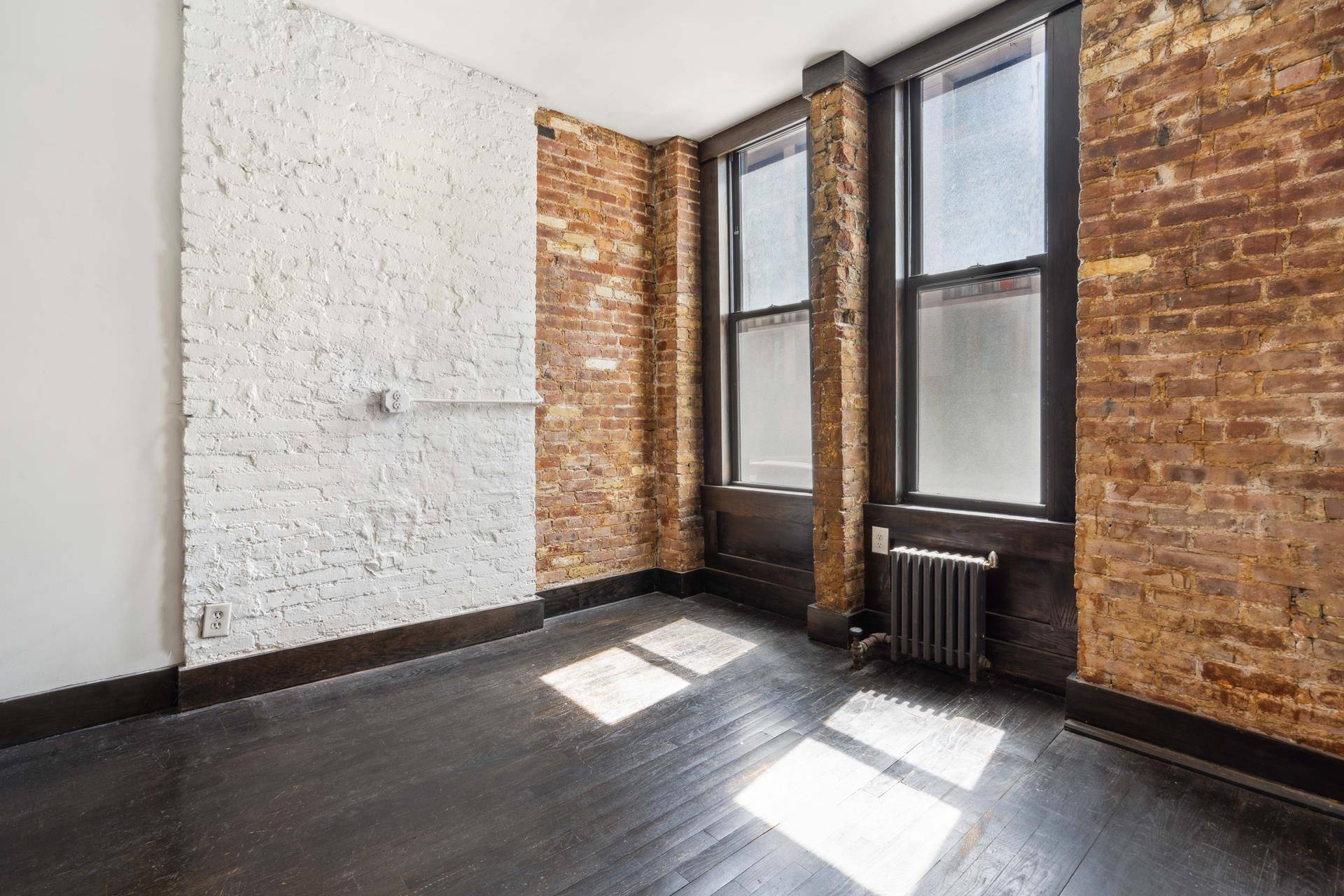 349 W 44TH Street #1FE, Manhattan, NY 10036