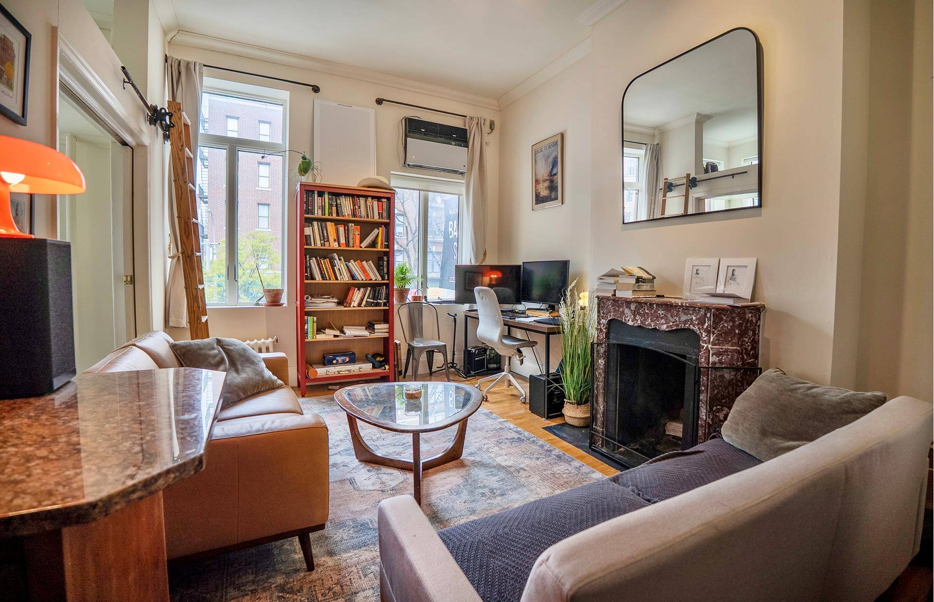 279 W 22ND Street #2A, Manhattan, NY 10011