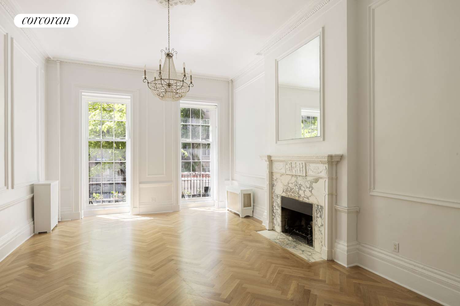 Manhattan, NY 10003,3 E 9TH Street