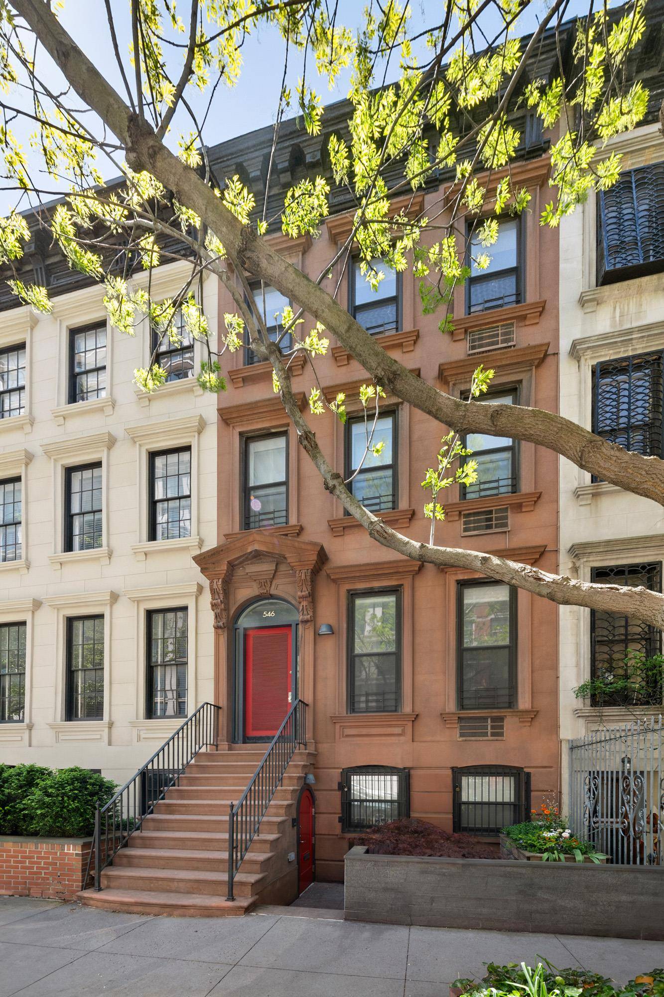 546 E 87th Street, Manhattan, NY 10128