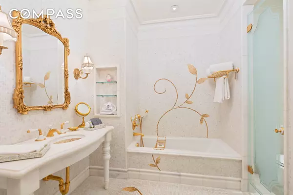 Manhattan, NY 10019,1 Central Park S #1126