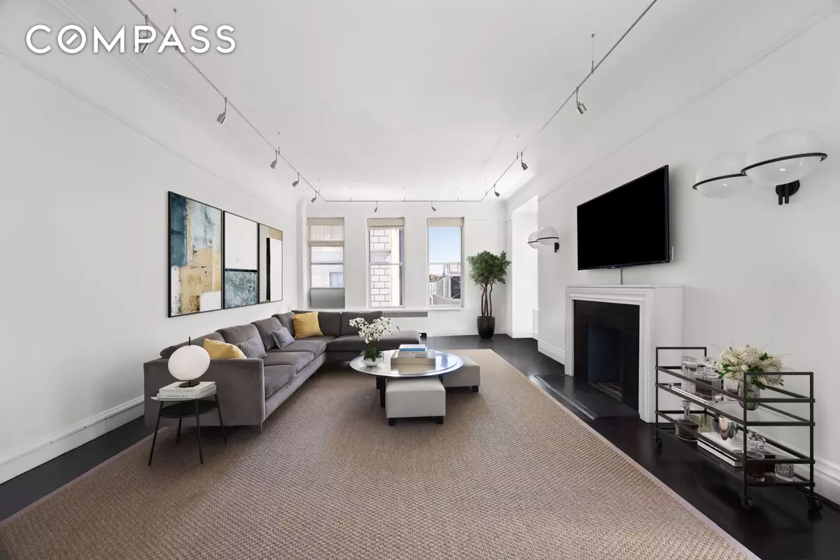 Manhattan, NY 10019,180 W 58th Street #11A