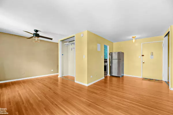 Bronx, NY 10461,2015 ST PAULS Avenue #3H