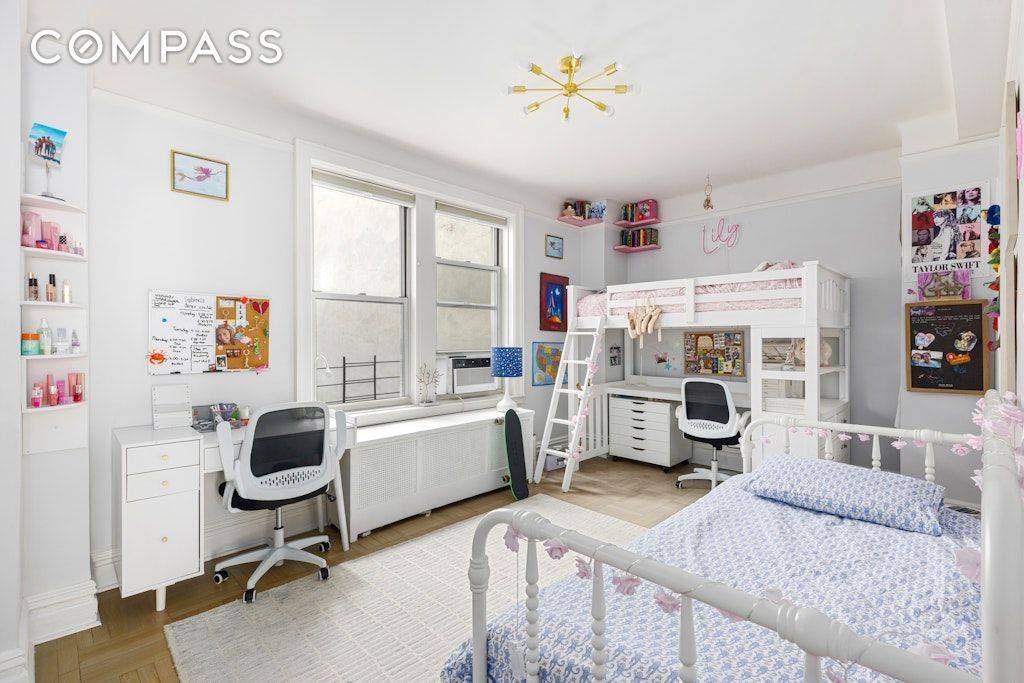 Manhattan, NY 10024,522 W End Avenue #2B