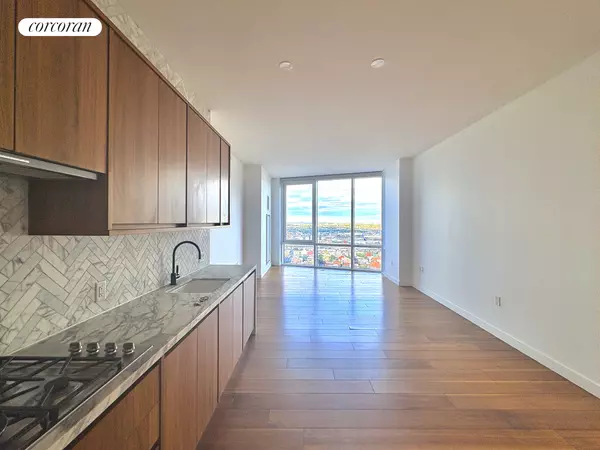 21 INDIA Street #36D, Brooklyn, NY 11222