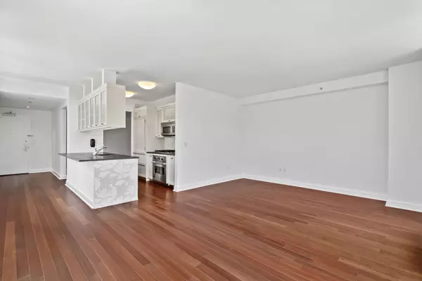 Manhattan, NY 10069,80 Riverside Boulevard #15-E