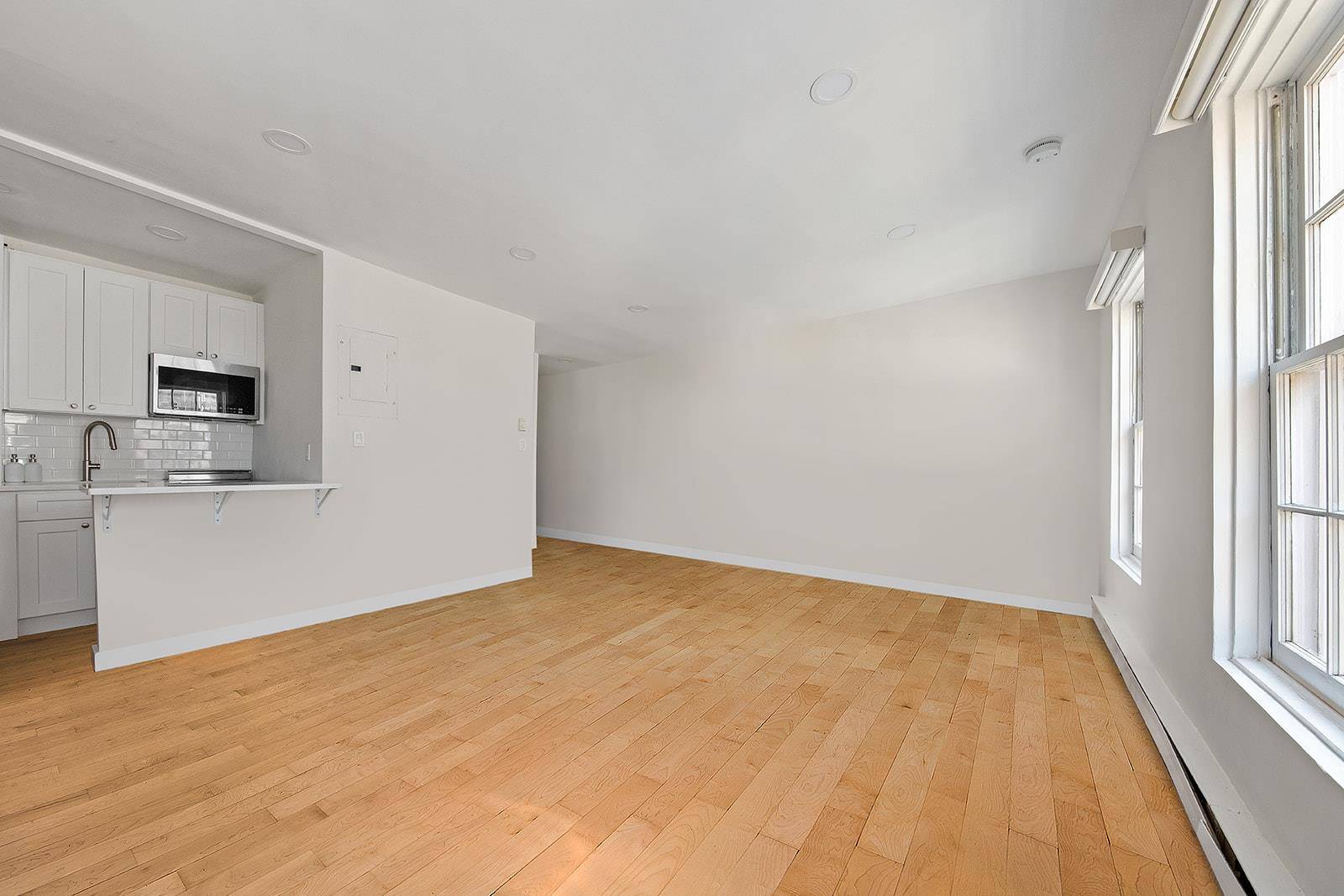 Manhattan, NY 10014,280 W 12TH Street #4W