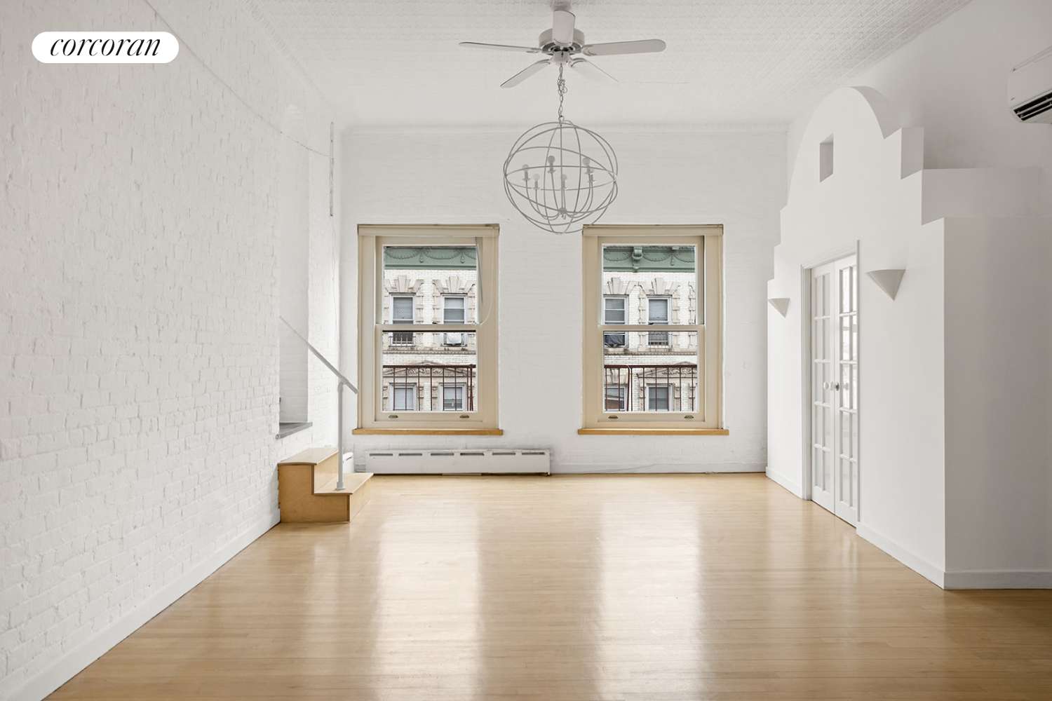 Manhattan, NY 10012,165 SPRING Street #5W