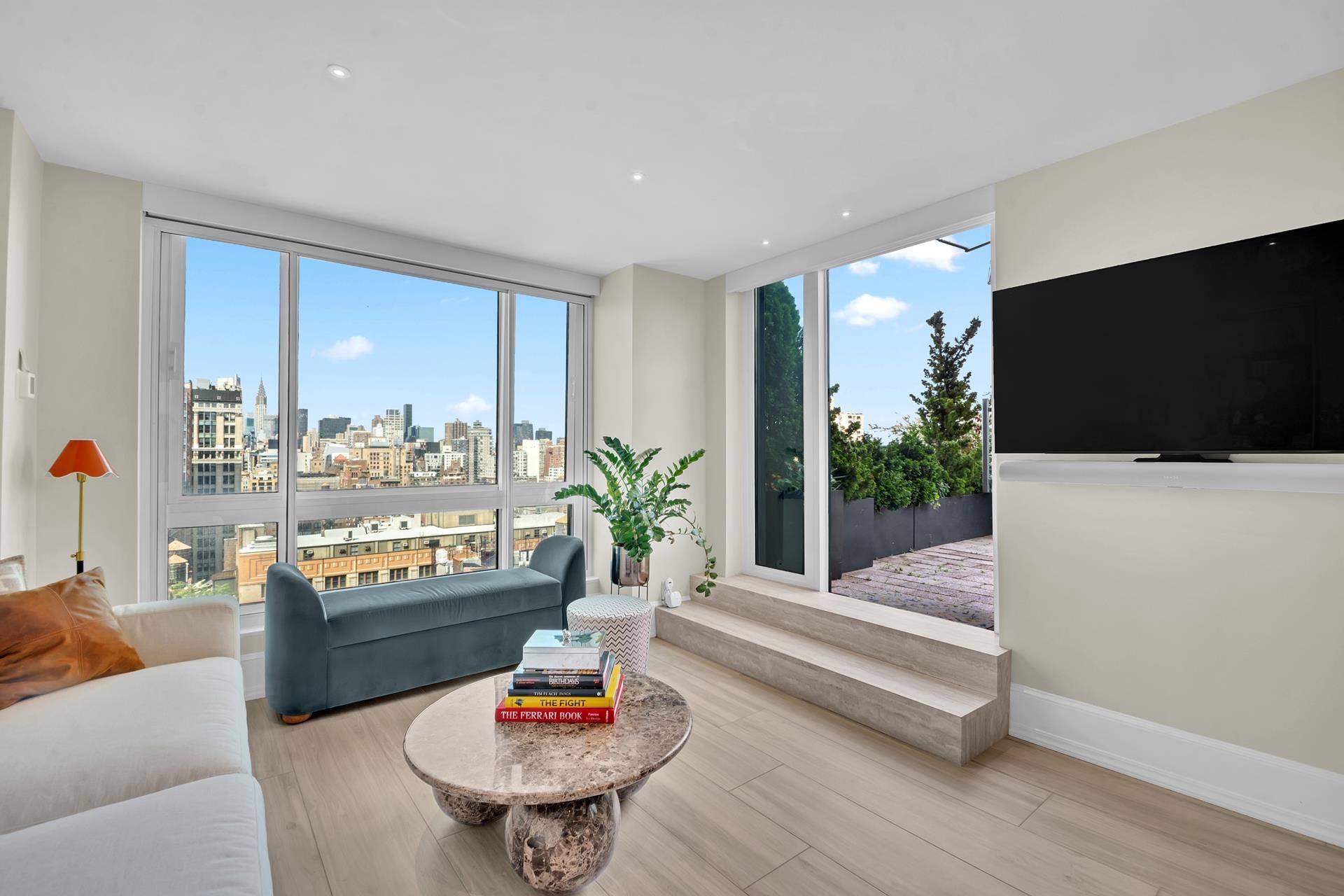 Manhattan, NY 10003,1 IRVING Place #P22D