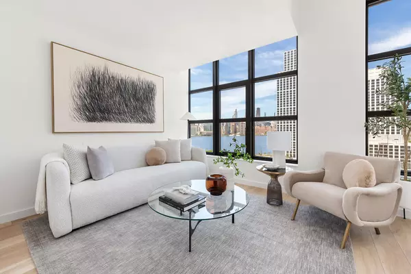 29 HURON Street #10AE, Brooklyn, NY 11222