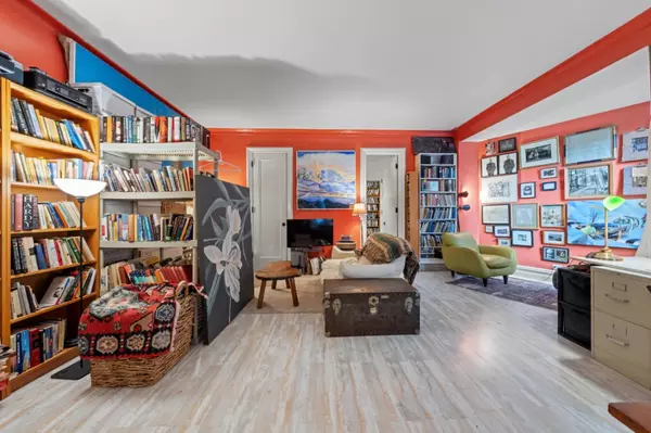 Manhattan, NY 10032,790 Riverside Drive #3H