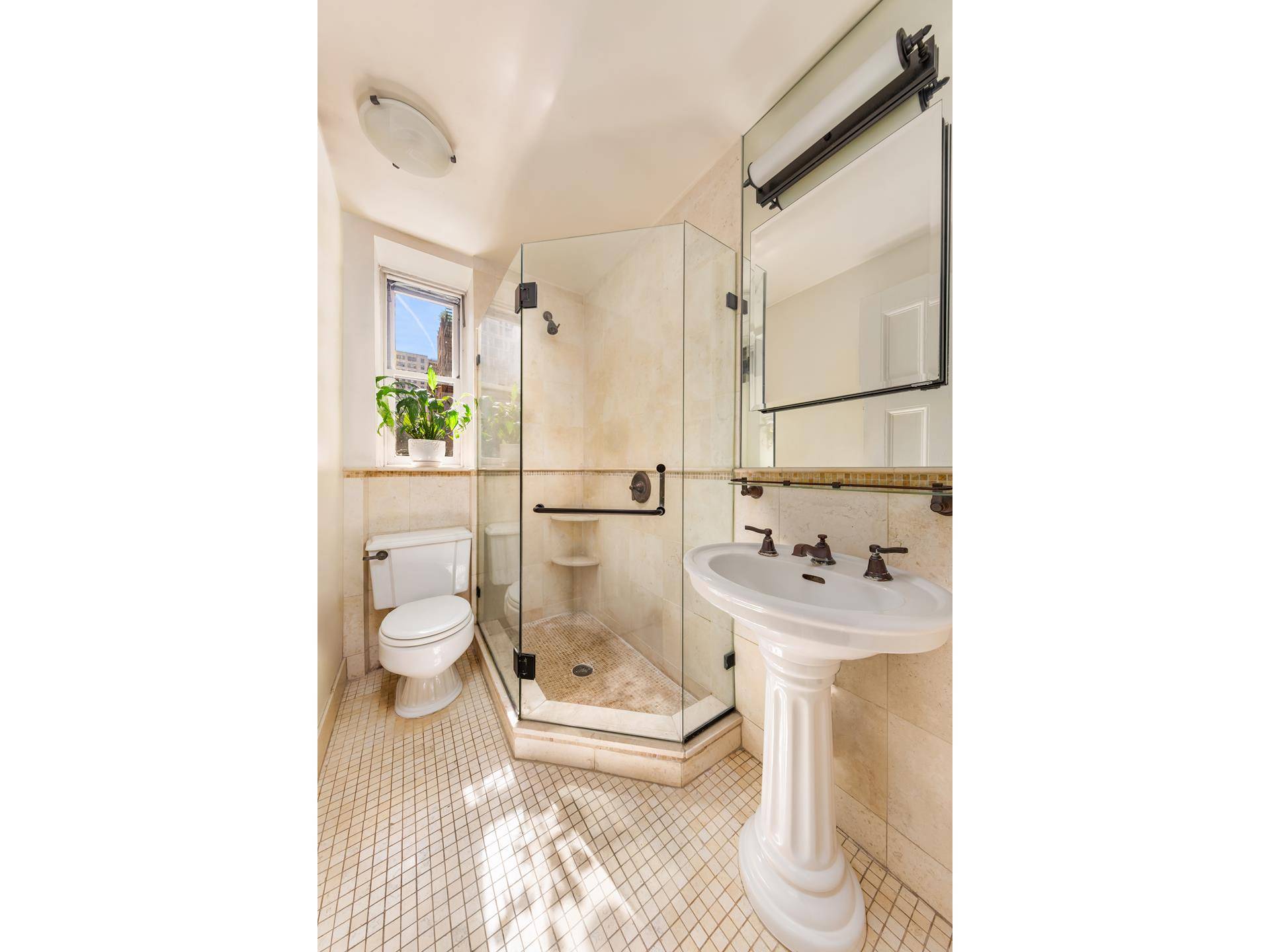 Manhattan, NY 10010,1 LEXINGTON Avenue #1/2D