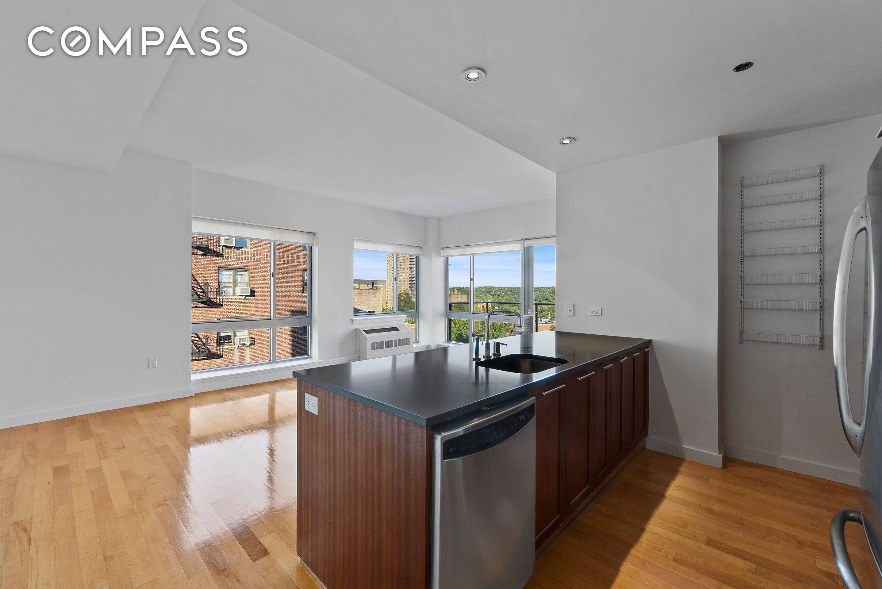 Bronx, NY 10463,460 W 236th Street #65
