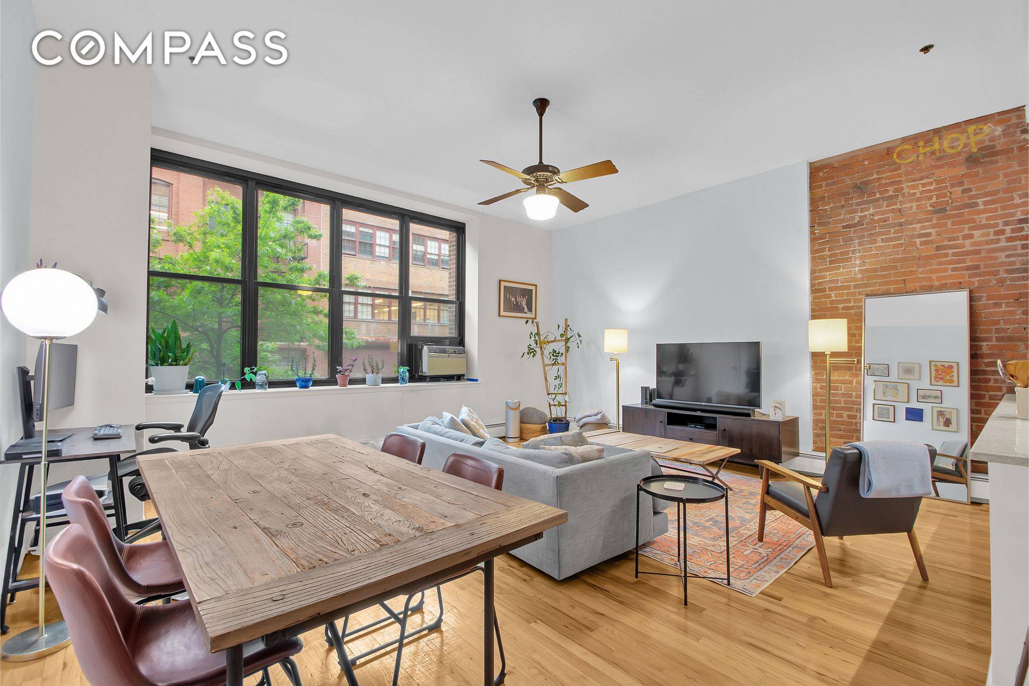 Brooklyn, NY 11205,372 Dekalb Avenue #2H