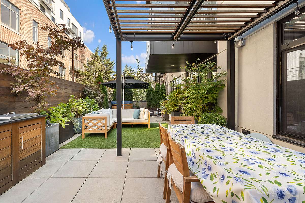 131 Devoe Street #2C, Brooklyn, NY 11211-3725
