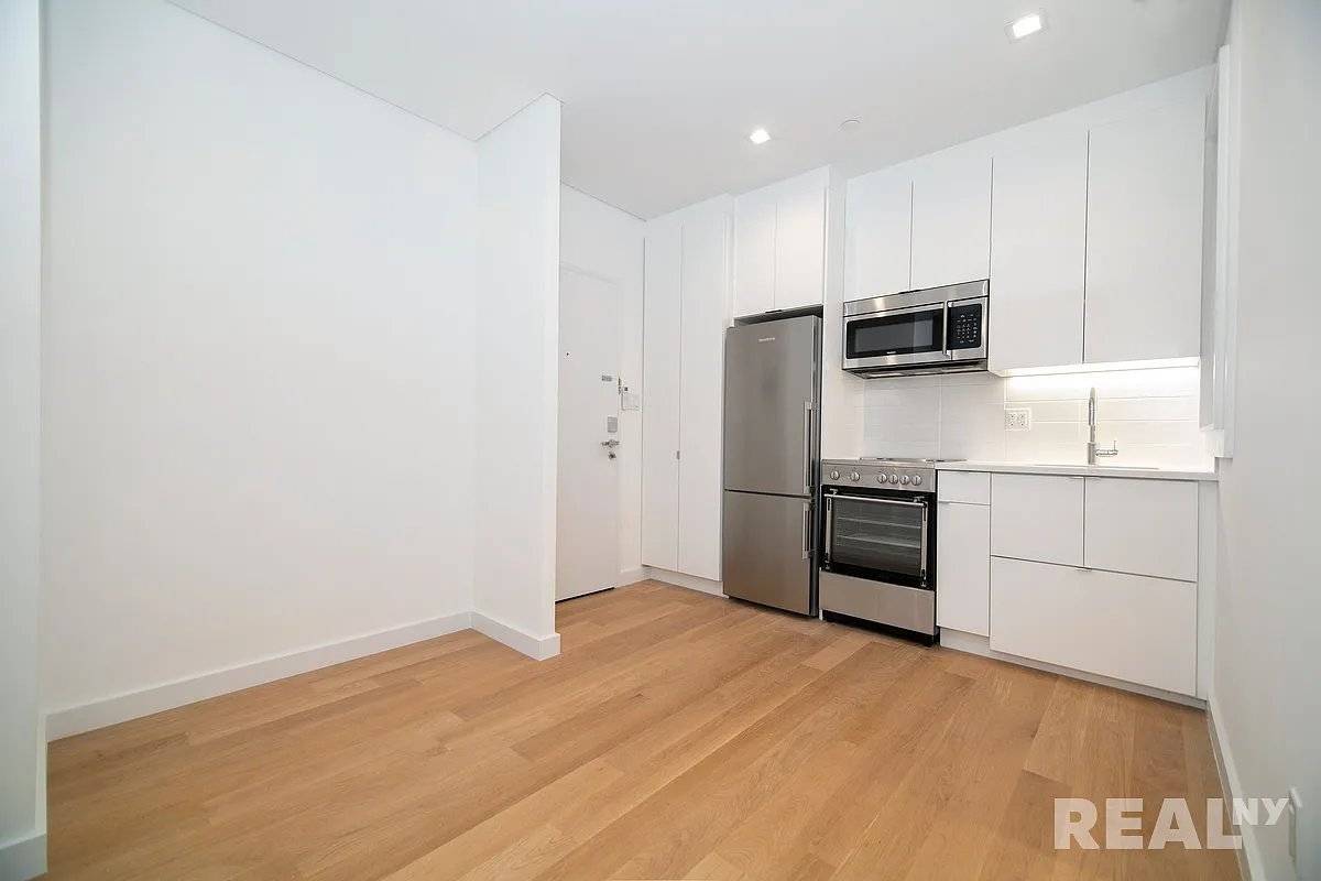 59 Thompson Street #B, Manhattan, NY 10012