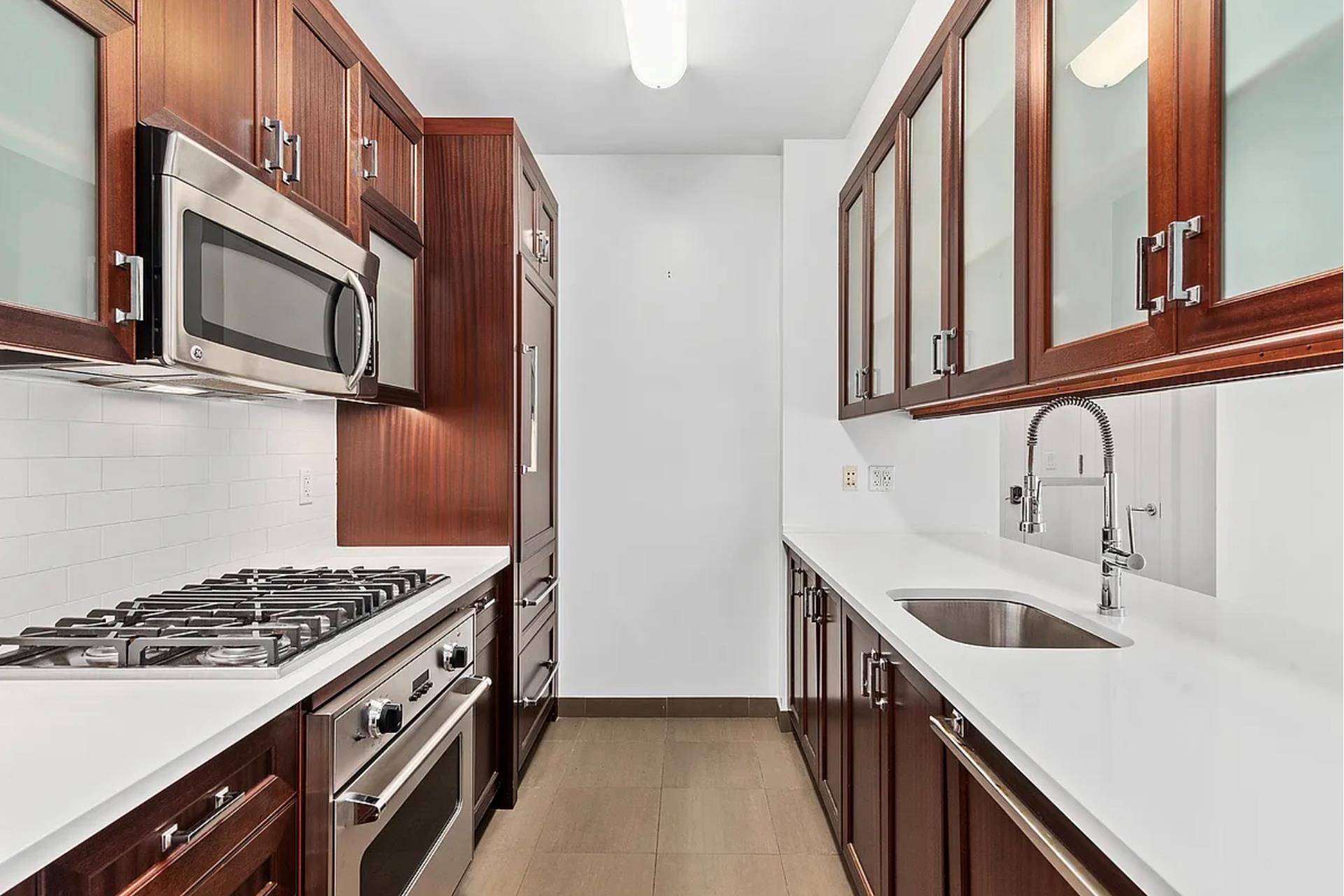 Manhattan, NY 10023,205 W 76TH Street #5K