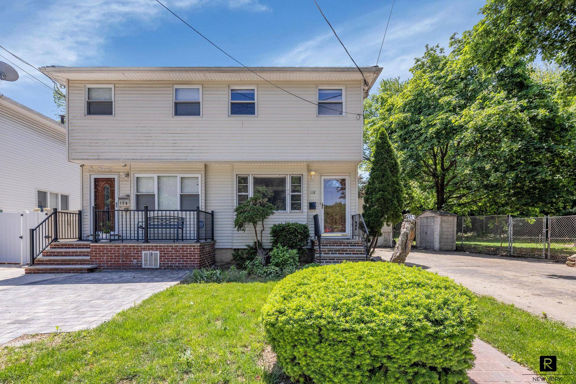Statenisland, NY 10306,118 Stobe Avenue