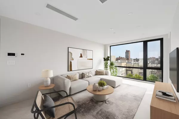 Brooklyn, NY 11211,390 Manhattan Avenue #Residence 5