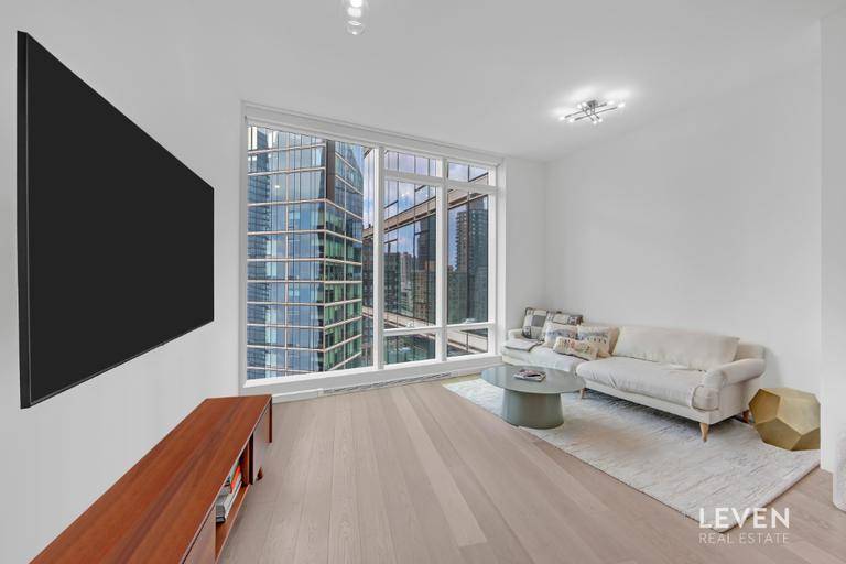 Manhattan, NY 10069,30 Riverside Boulevard #22F