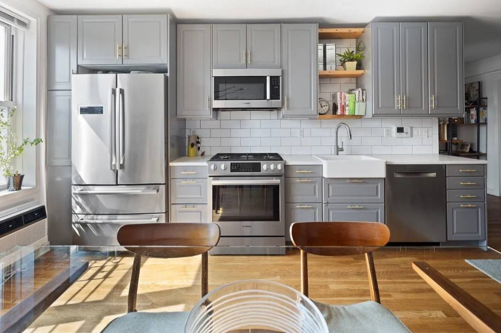 651 Vanderbilt Street #6W, Brooklyn, NY 11218