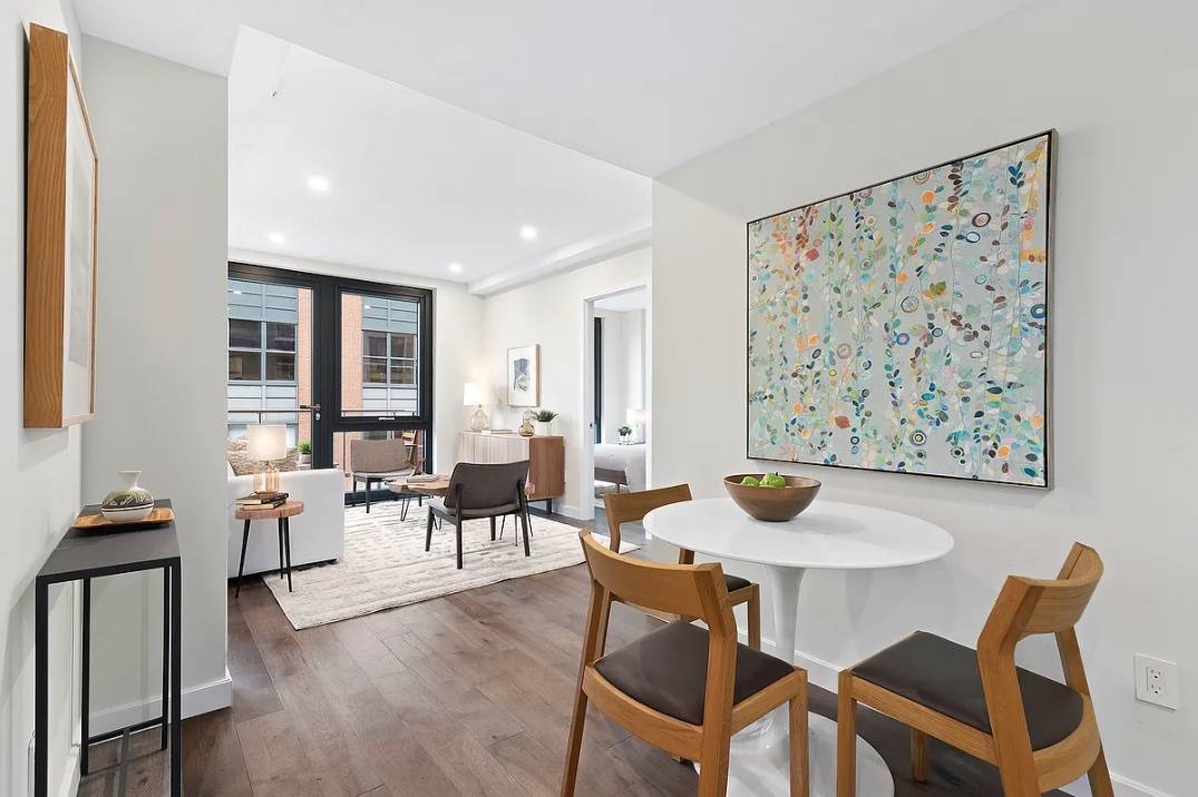 41-14 27th Street #2-B, Queens, NY 11101