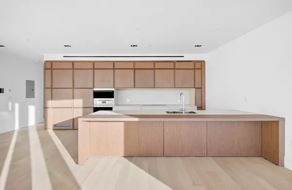 Brooklyn, NY 11222,28 HERBERT Street #4AA