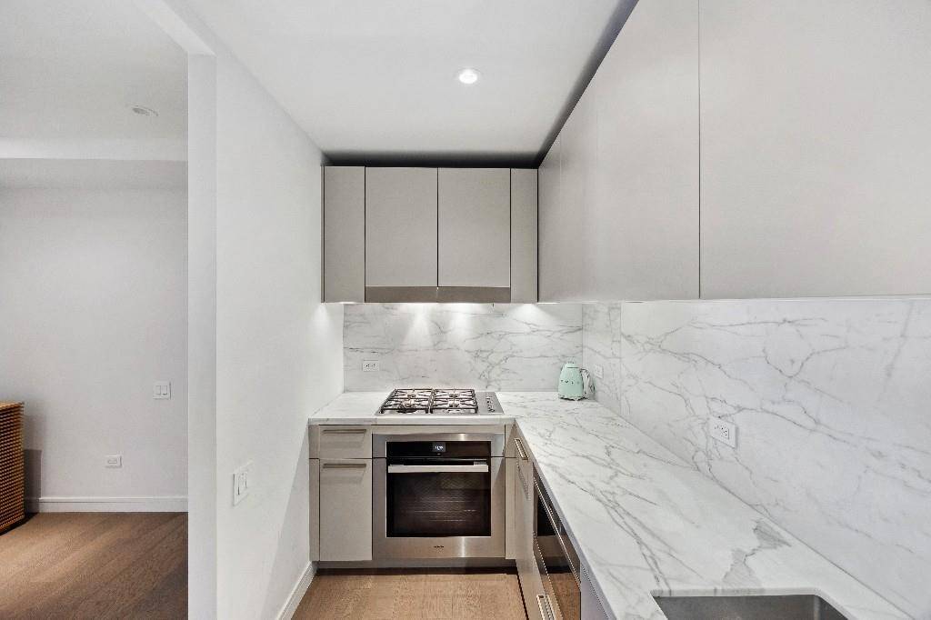 Manhattan, NY 10022,305 E 51st Street #20-B